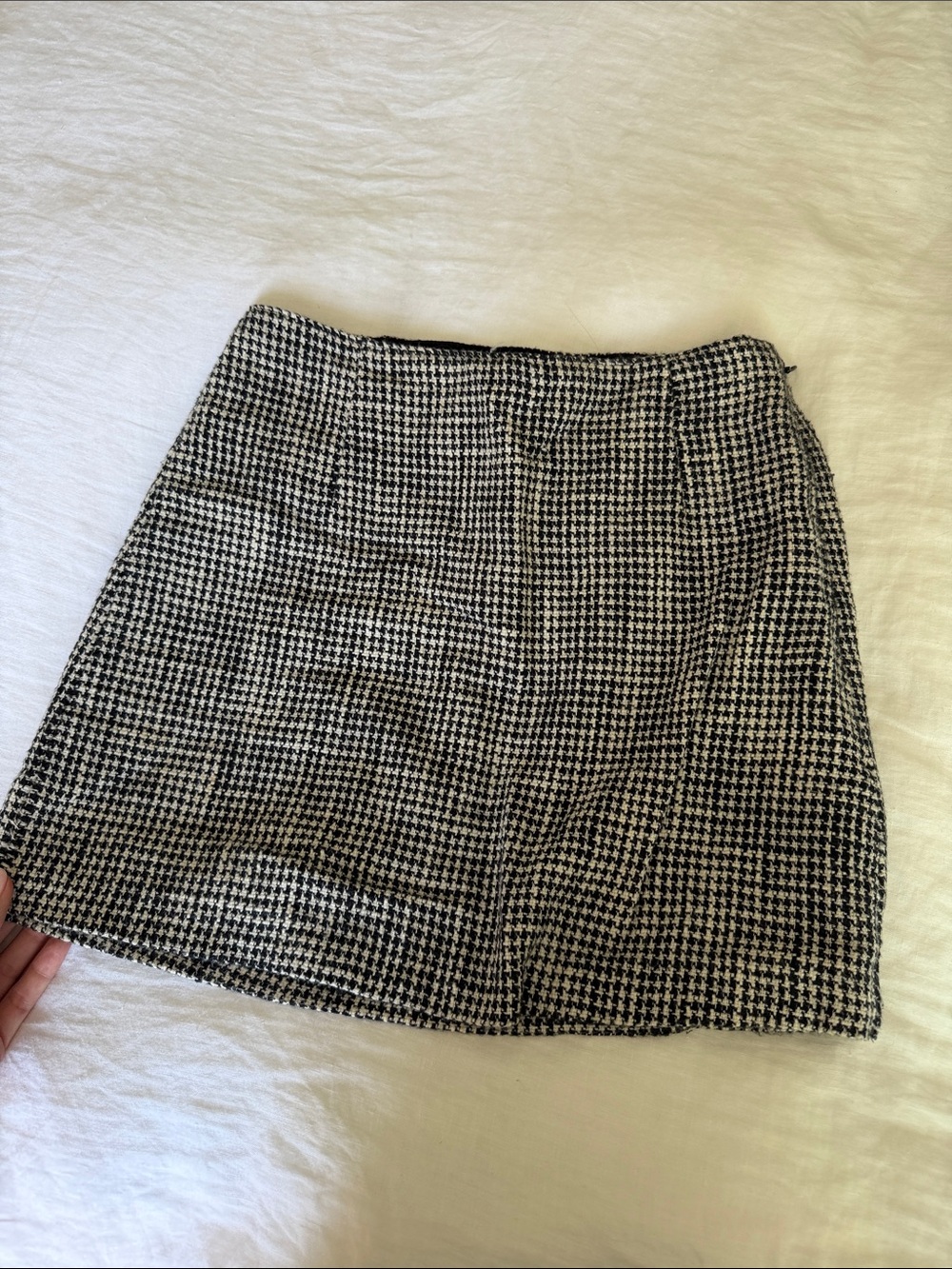 Abercrombie & Fitch Houndstooth Mini Skirt - Black & White